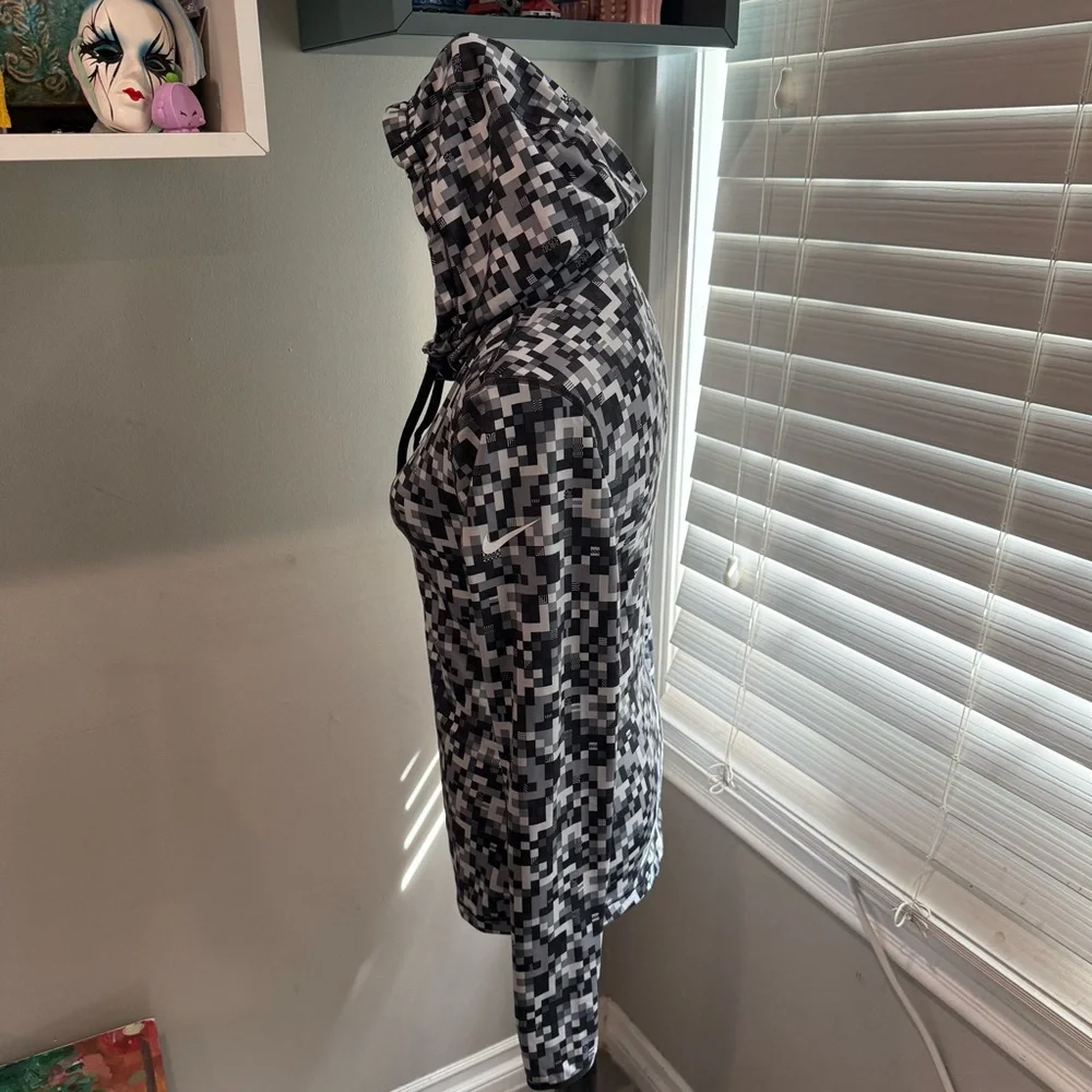 Nike Pro Dri-Fit Glitch‎ Hoodie